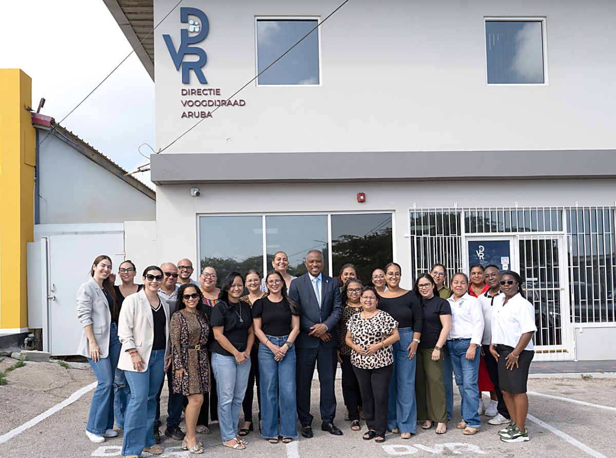 Voogdijraad a celebra 120 aniversario y a presenta logo nobo