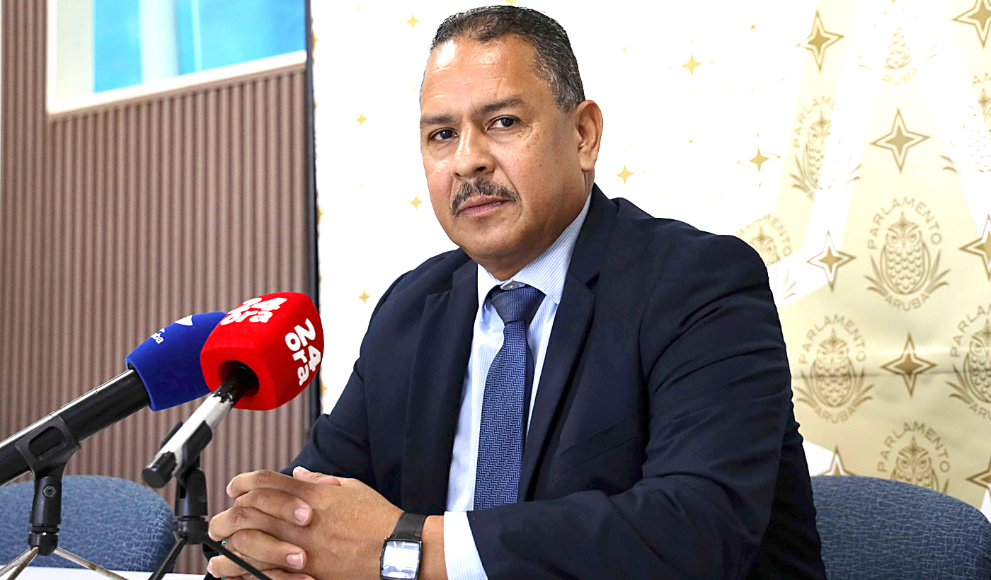 “Ciudadano no por paga e prijs pa limitacionnan di sistema di gobierno”