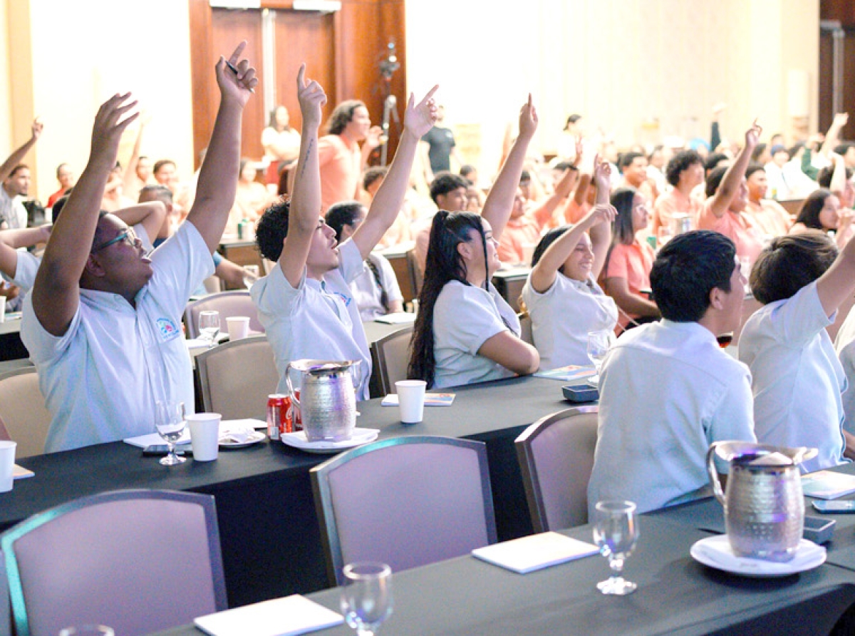 Autentico Student Seminar a conecta studiantenan cu profesionalnan di gastronomia y hospitalidad