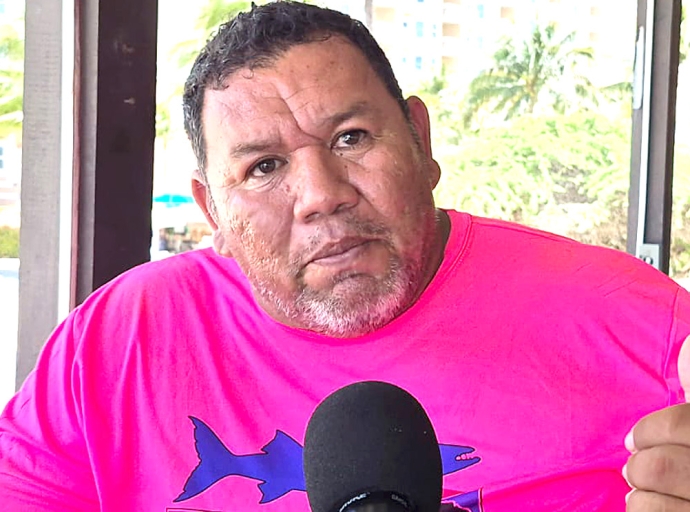 Minister a cumpli cu su promesa y a reuni cu un grupo di piscado