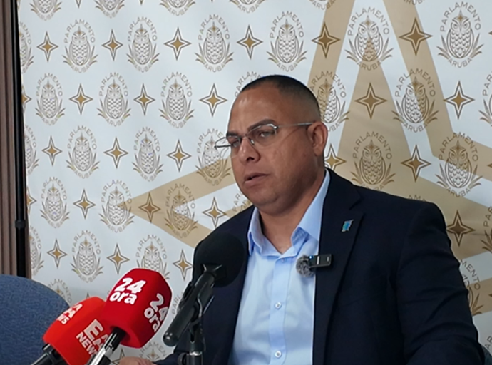 “Subi salario minimo no ta progreso si pueblo lo termina ta paga mas pa tur cos”