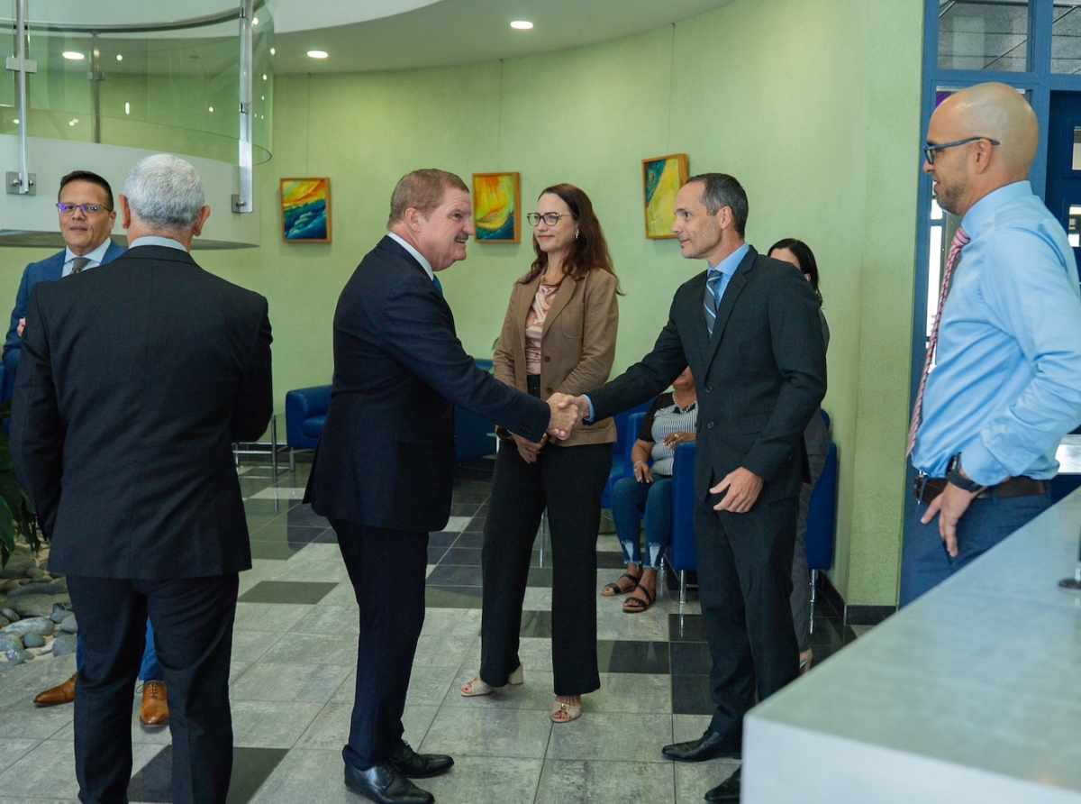 Acuerdo NPRfit ta habri caminda pa trahado den gobierno cu contracto laboral acumula pensioen