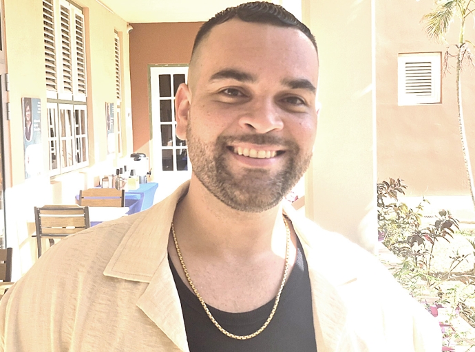 Interes den estudio di trabao social ta crece entre hobennan na Aruba