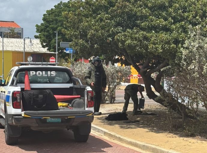 Artefacto parecido na un Bom haya pafo di Oficina di Refineria di Aruba