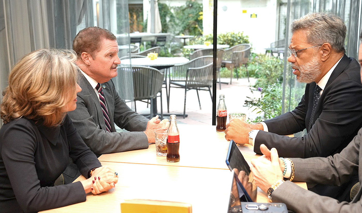Prome Minister Mike Eman lo destaca con Reino Hulandes por crea mas oportunidad economico pa Aruba