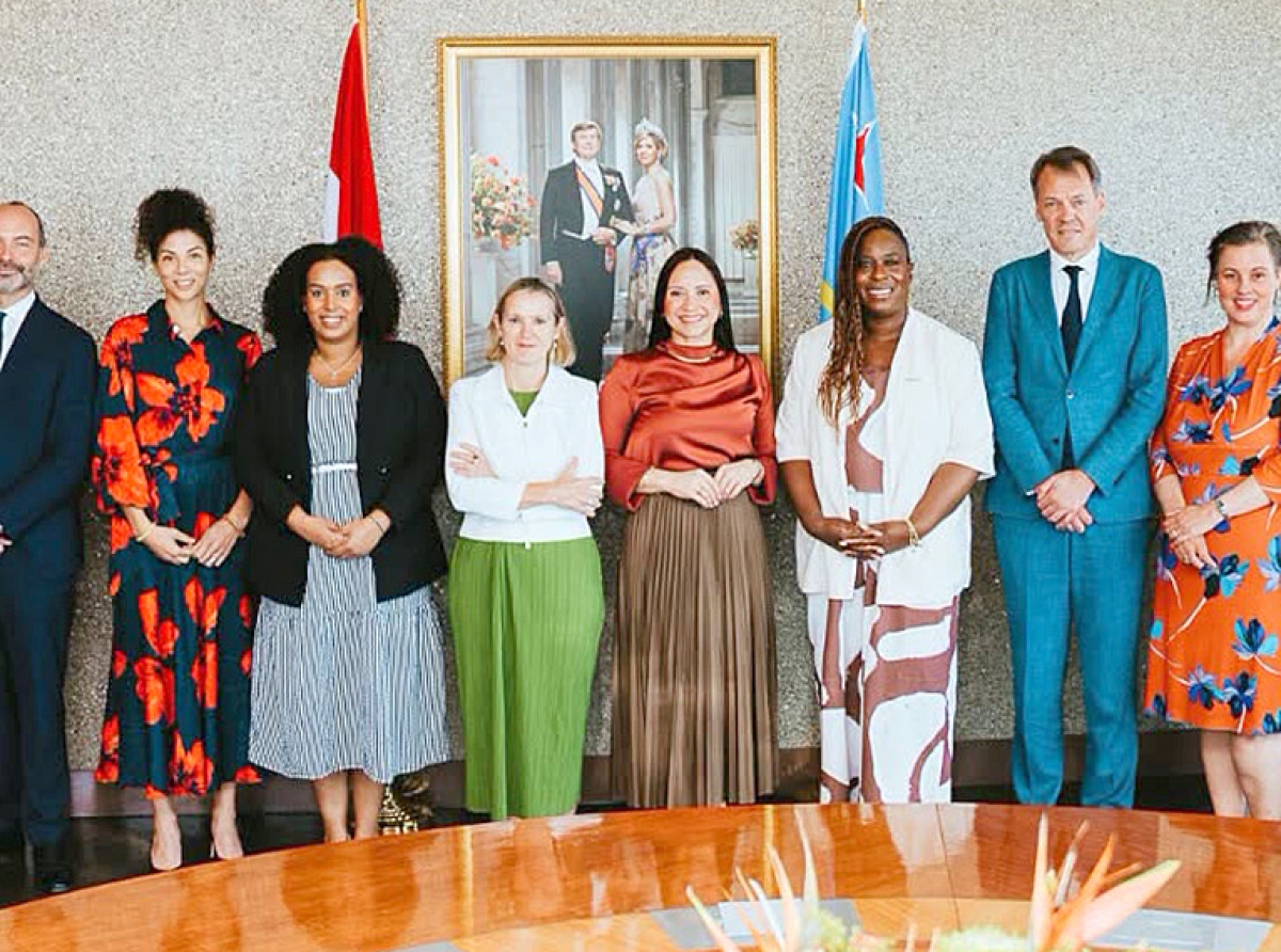 Ministro Gerlien Croes a reuni cu Comision di Relacionnan den Reino di Tweede Kamer