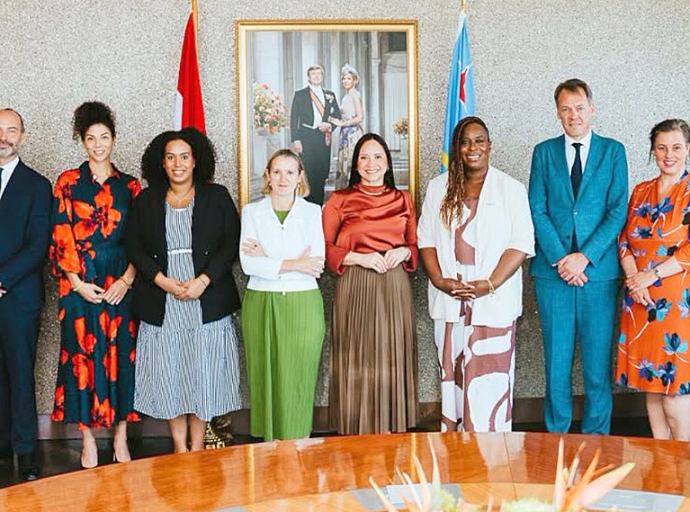 Ministro Gerlien Croes a reuni cu Comision di Relacionnan den Reino di Tweede Kamer