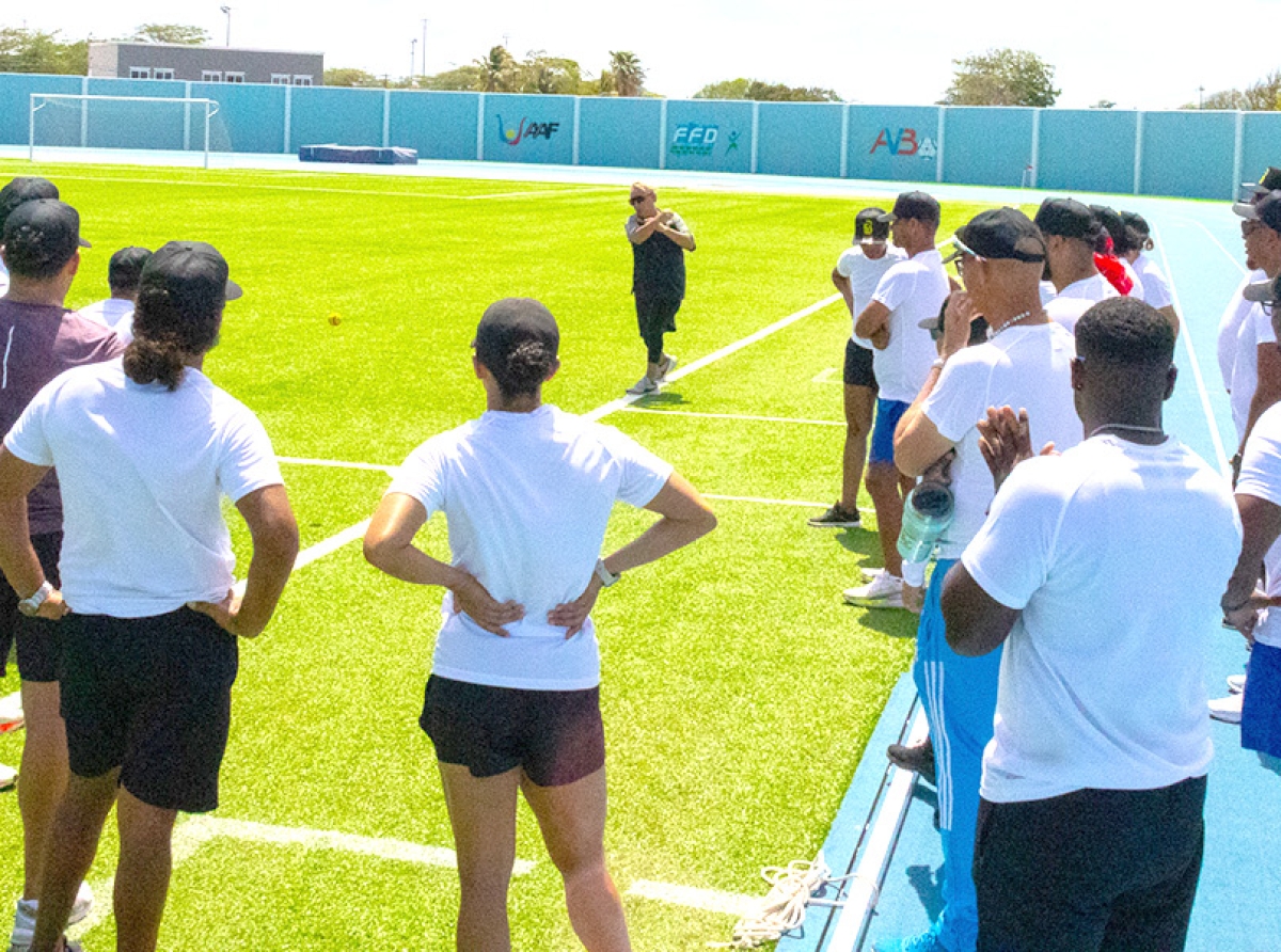 Riba tereno durante curso di e fenomenal Baseball5