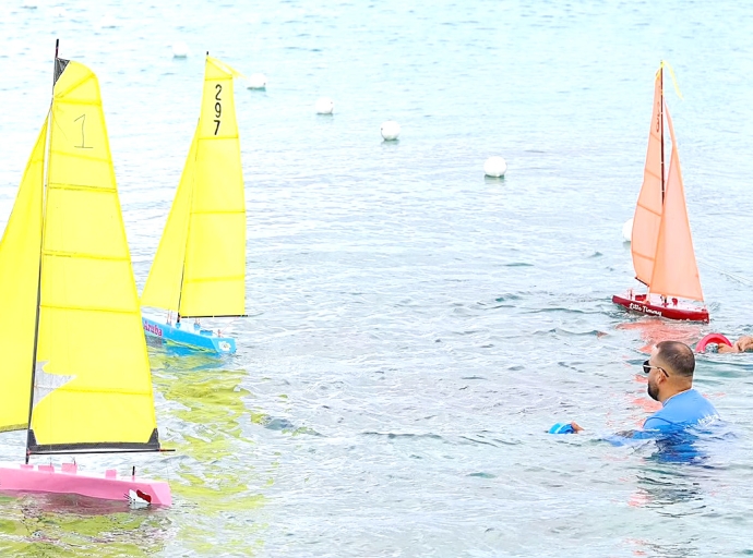 Aruba Bank a patrocina Aruba Mini Sailboat Team