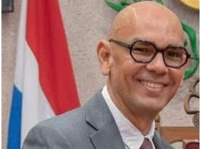 “Mi compromiso cu Aruba no ta caba cu un sentencia”