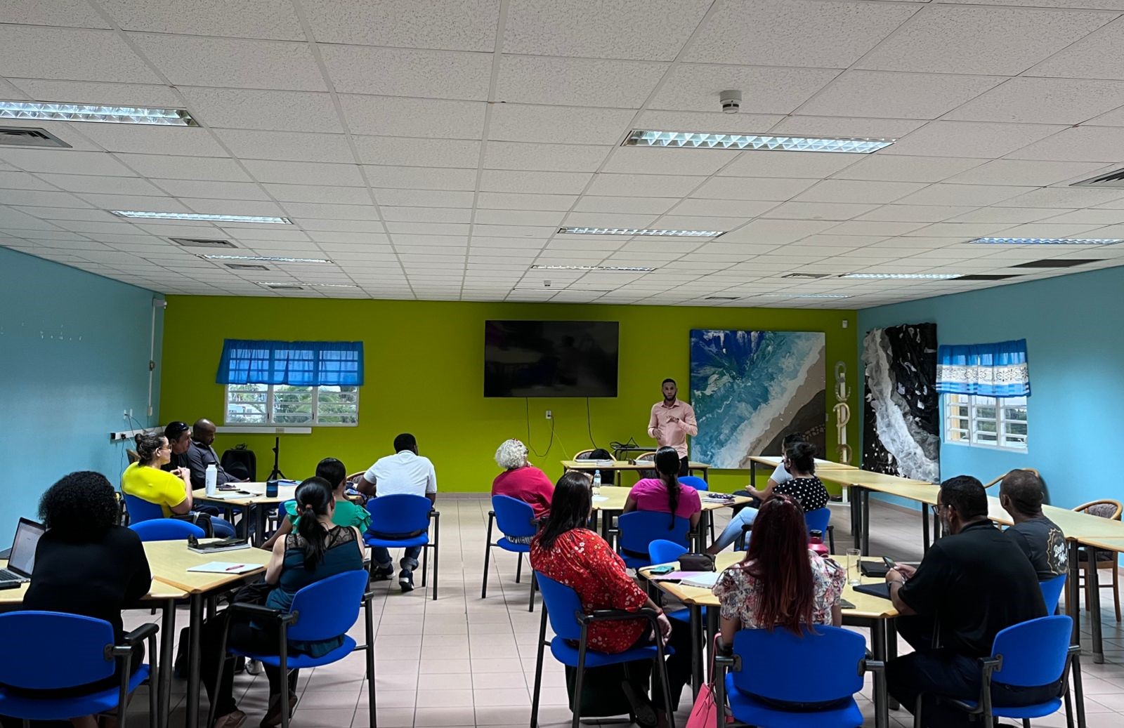 Fall Curso Un total di 43 participante a cuminsa cu e “BeYourOwnBoss” fall course 2022