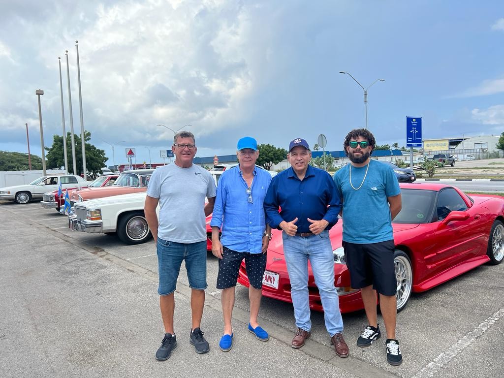 Don Knippenberg Racing Logro grandi pa Don Flip Racing Team celebrando 50 aniversario den Dragrace