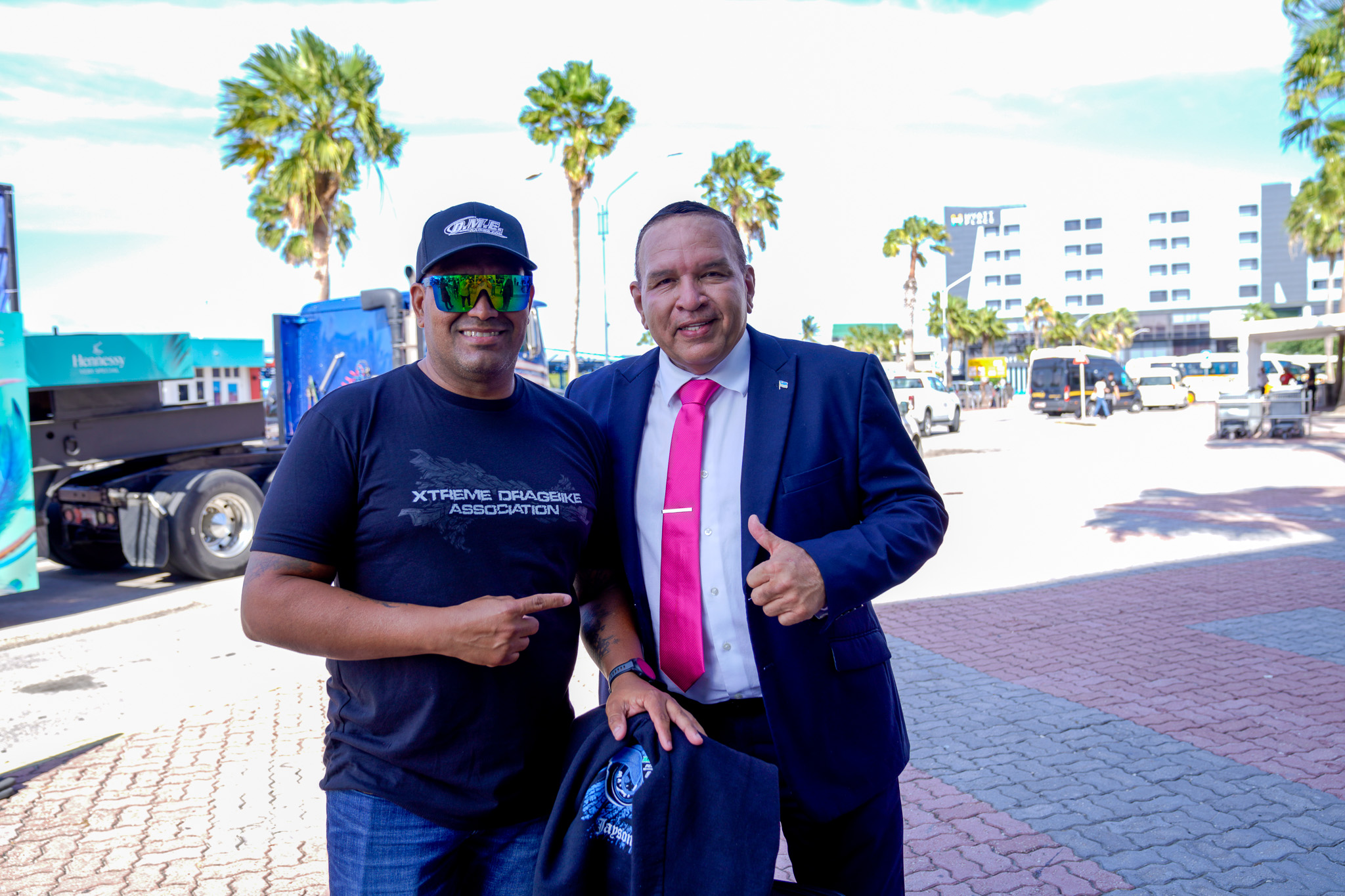 Elwin Rincones Minister Endy Croes a ricibi Seleccion di Baseball U12 cu a representa ...