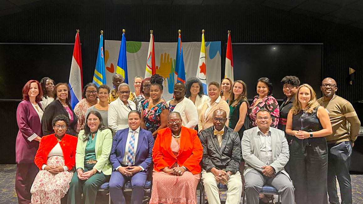 Minister Wyatt-Ras a firma Intentieverklaring pa fortalece ...