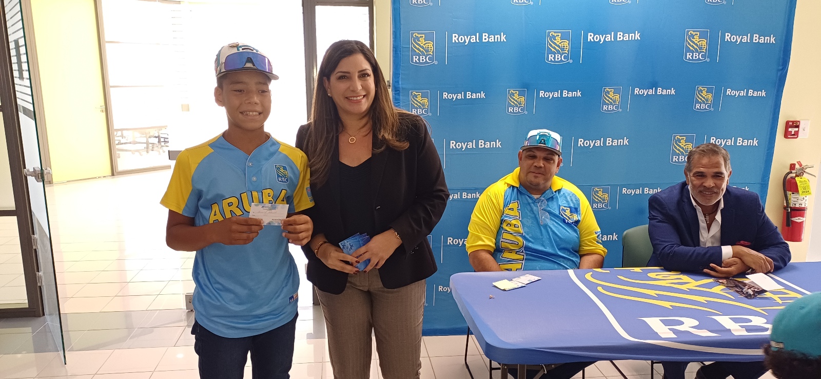 Elwin Rincones RBC a duna team di Little League di Aruba cu a participa na World ...